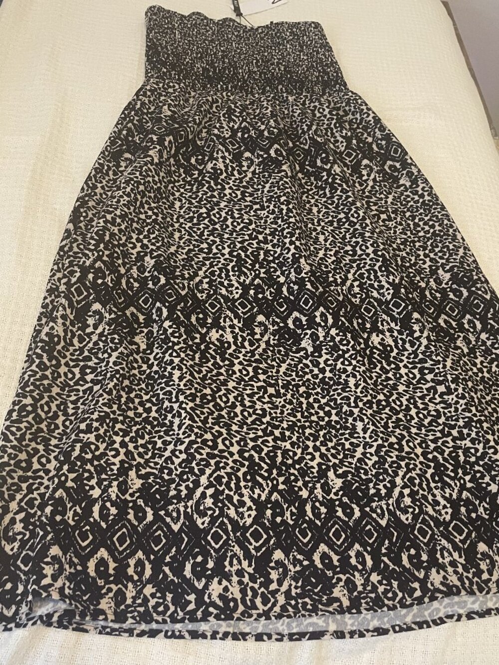 NOISY MAY Women’s Strapless Dress – Black & White Pattern – Size small NWT